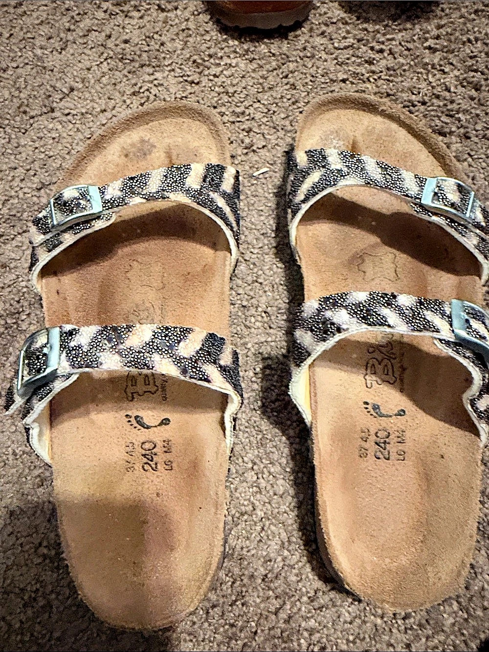 Birkenstock Arizona Beaded Animal Print Sandals US 6 / EU 36
7